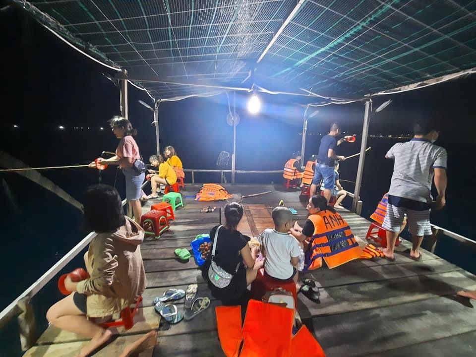 Tour Câu mực đêm Quy Nhơn: vô cùng hấp dẫn và thú vị khi được làm ngư dân Bình Định