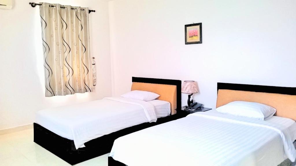 Standard Triple Room - Khách sạn Long Beach Phú Yên