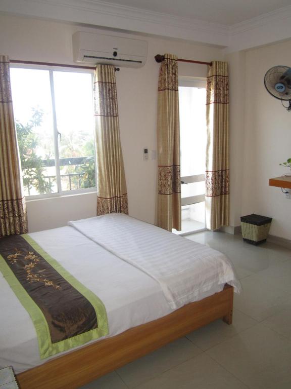 Phòng Giường Đôi - Khách sạn Nhiệt Đới Phú Yên